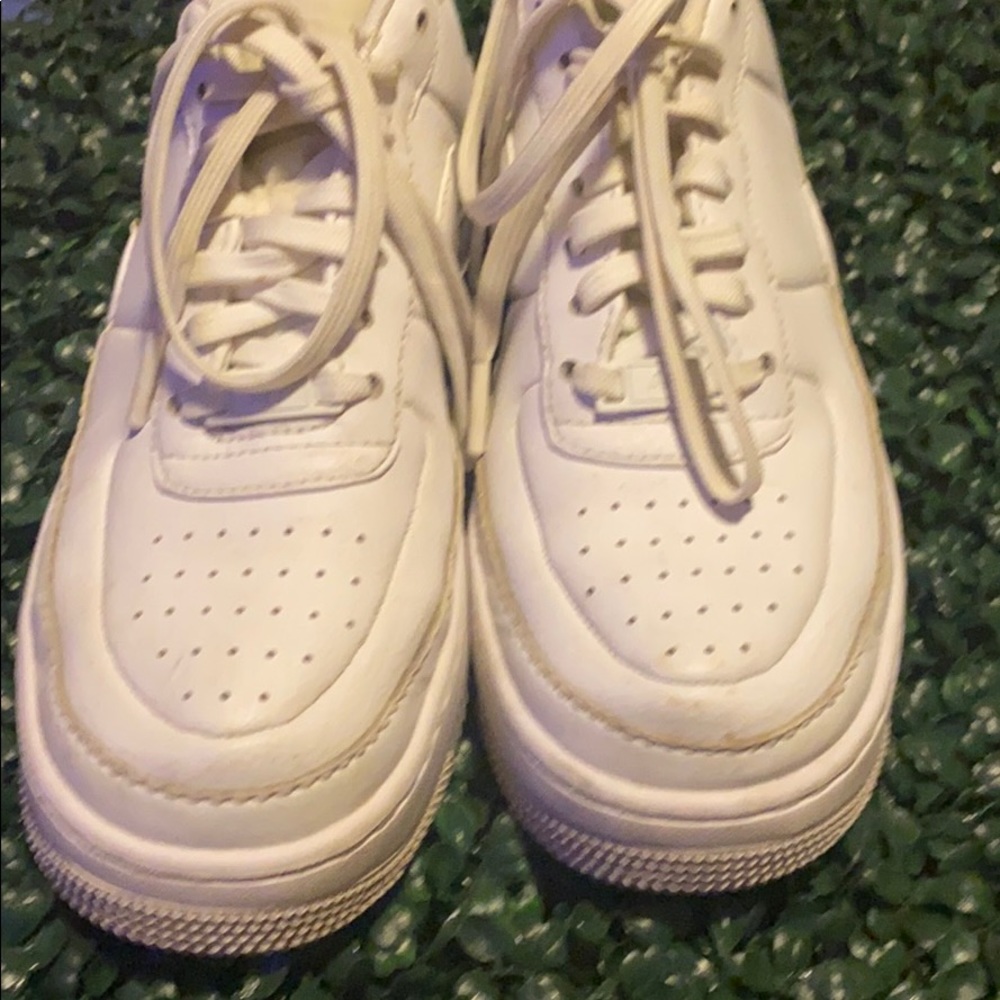 Tennis shoes Nike/ Air Force 1.   Labeled